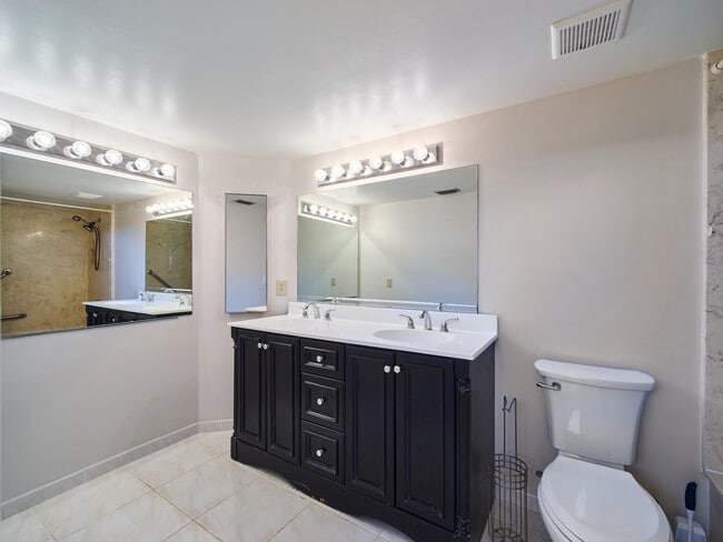 Building Photo - 5532 Golden Eagle Cir