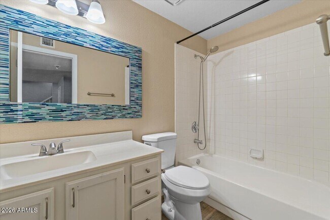 Building Photo - 3260 S Laguna Dr