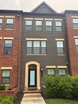Building Photo - 818 S Greenbrier St