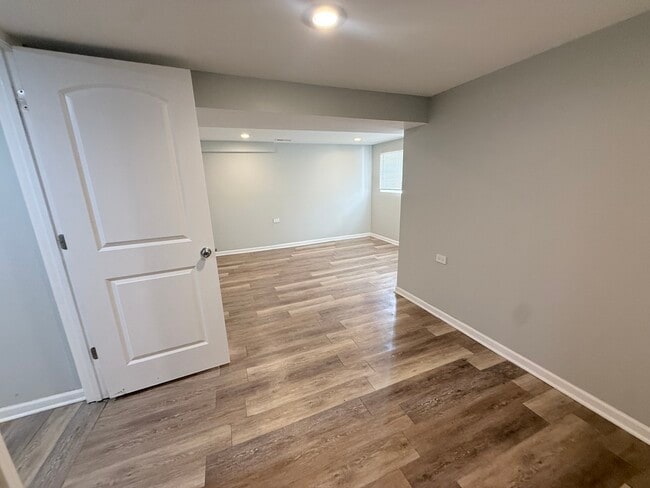 Building Photo - 7239 S Campbell Ave