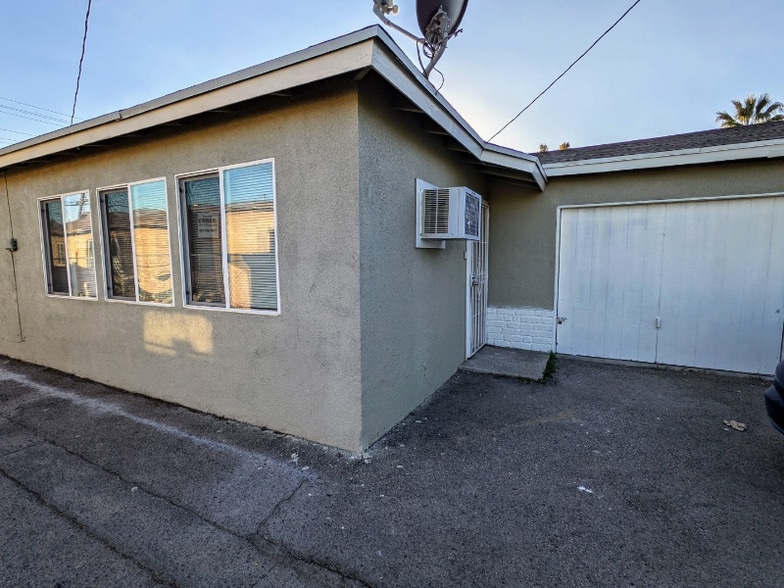 Building Photo - 7773 Philbin Ave