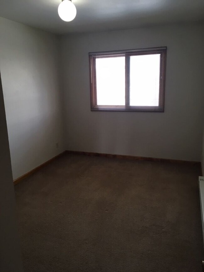 Building Photo - 1708 Erin Ct