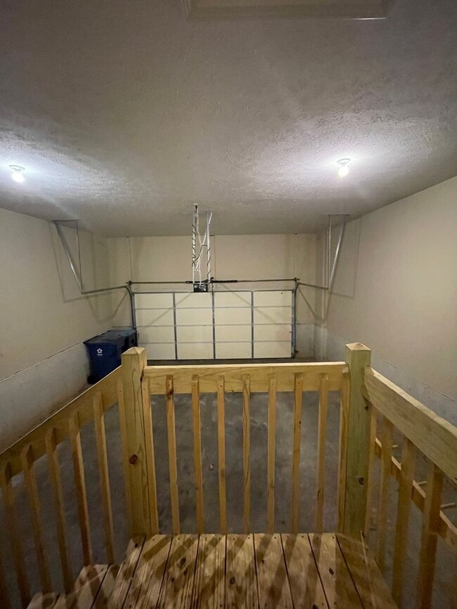 Building Photo - Kirkwood