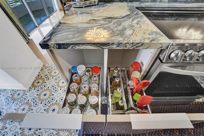 Building Photo - 3530 Mystic Pointe Dr