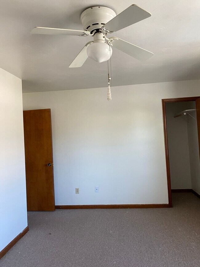 Building Photo - 4807 Bay Winds Ct