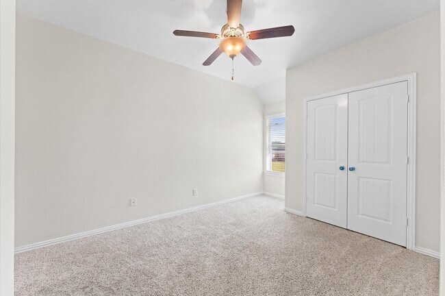Building Photo - 2043 Plum Rose Ln
