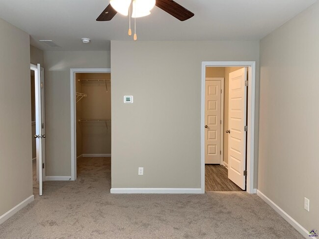 Building Photo - 339 Pond View Rd