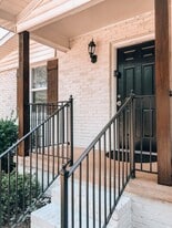 Building Photo - 907A Hampton Ave