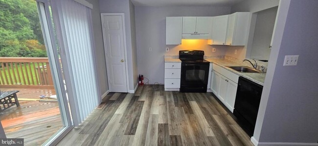 Building Photo - 3822 Swift Run Dr