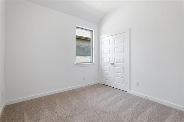 Building Photo - 5011 Somersworth Dr