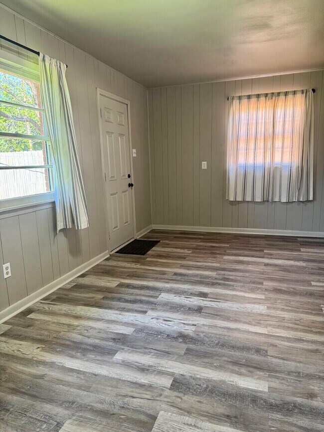 Building Photo - 2823 54th St