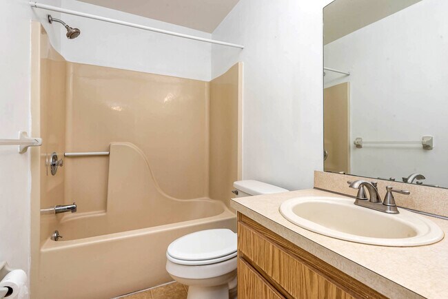 Building Photo - 1029 Regency Dr