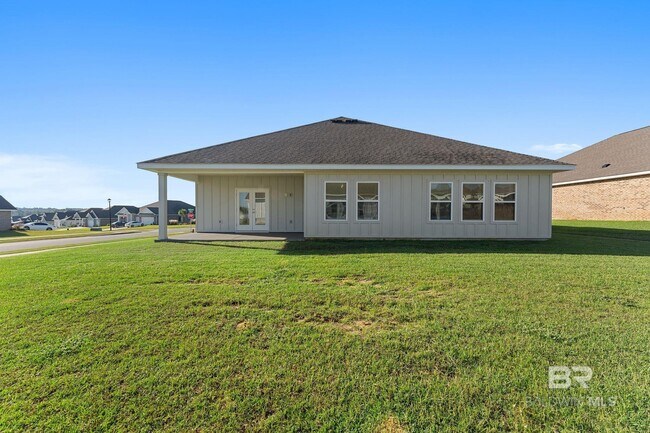 Building Photo - 21121 Yosemite Blvd