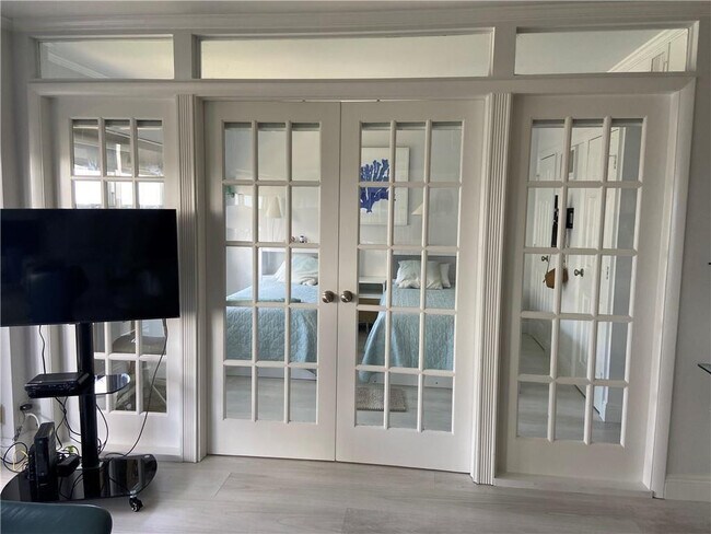 Building Photo - 5000 N Ocean Blvd