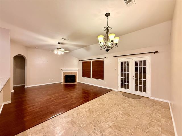 Building Photo - 3210 W Glenwood Dr