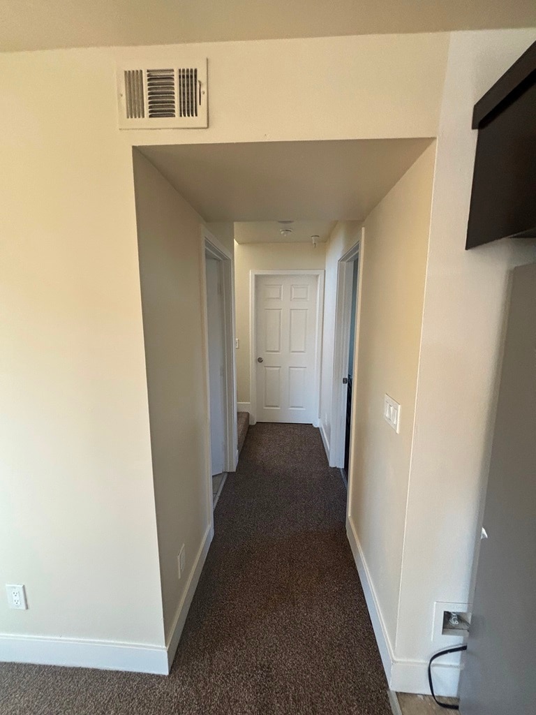 Building Photo - 333 E 69th St