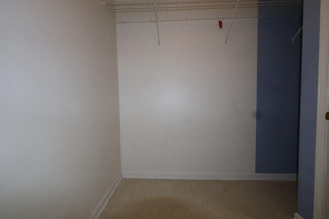 Building Photo - 47861 Cardiff Ave