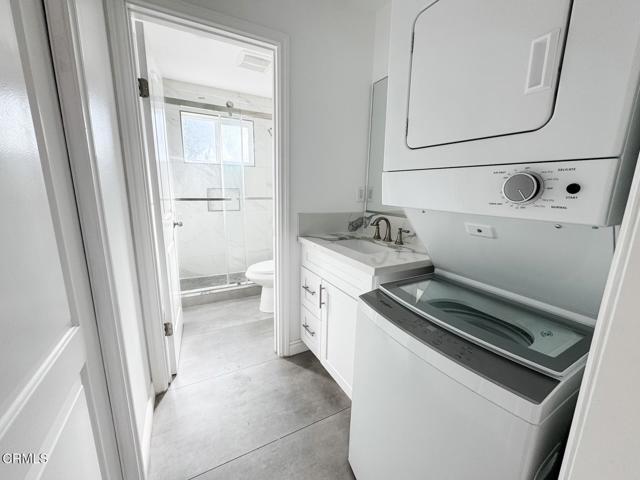 Building Photo - 2228 Louise Ave