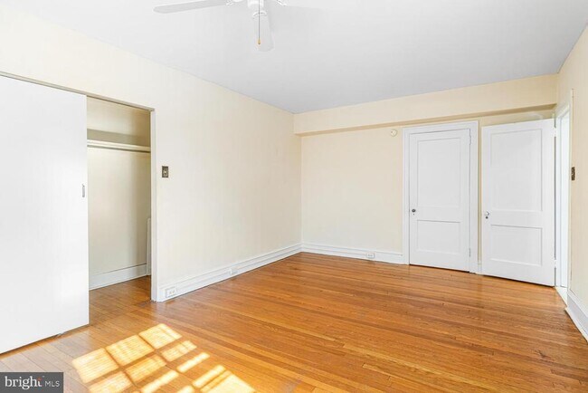 Building Photo - 415 City Ave