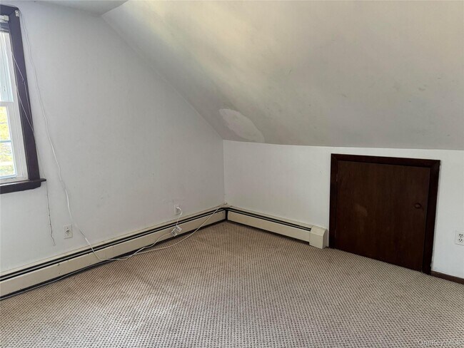 Building Photo - 25 Grand St