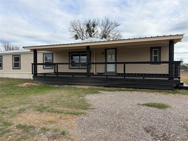 Building Photo - 120 Boxwoods Dr