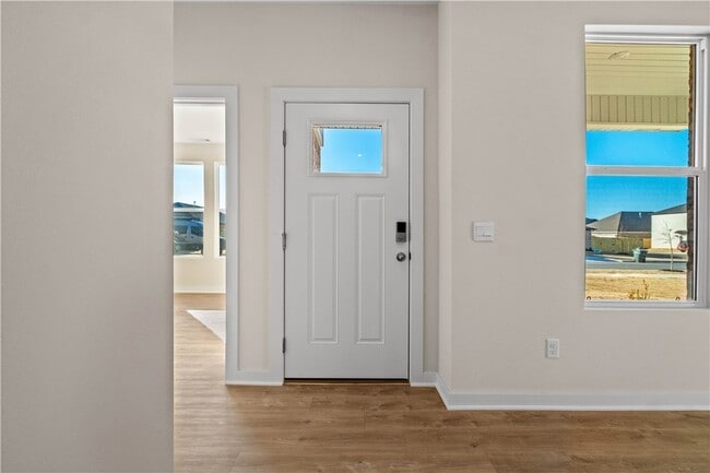 Building Photo - 4682 W Aurora St