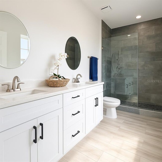 Building Photo - 13117 4th St E