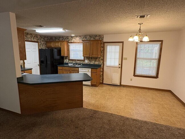 Building Photo - 1508 Beachview Dr