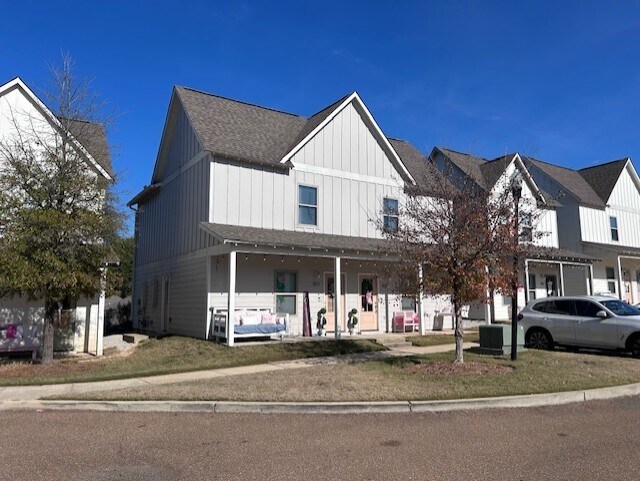 Building Photo - 200 Taylor Cottage Cv