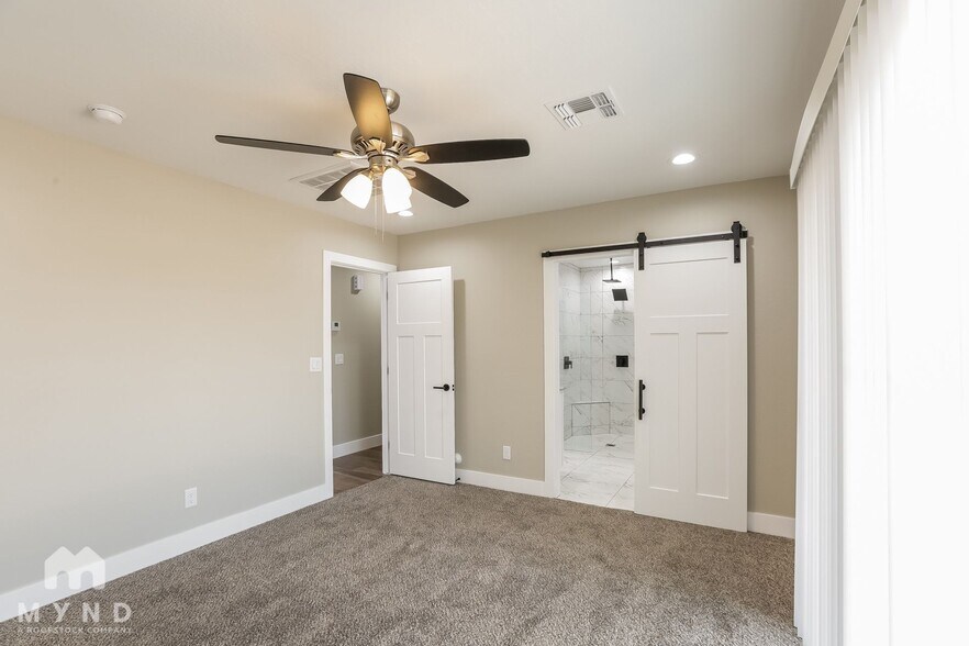 Building Photo - 4731 S 38th Ln