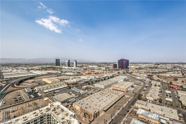 Building Photo - 4471 Dean Martin Dr