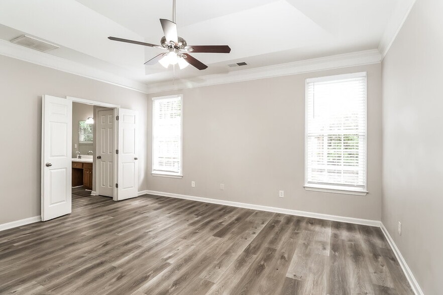 Building Photo - 3632 Arklow Rd