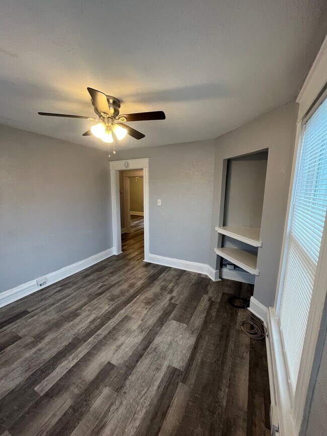 Building Photo - 26 High St