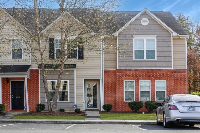 Primary Photo - pdated 2BR/2.5BA Townhome with Private Fen...