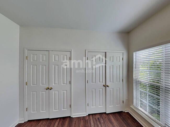 Building Photo - 13424 Planters Row Dr