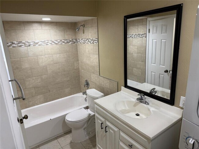 Building Photo - 129 Springwood Cir
