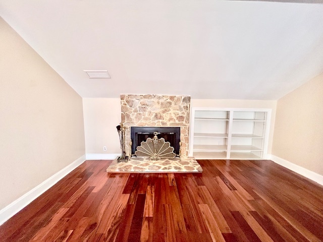 Rest are in the master bedroom with fireplace - 849 Lasalle St