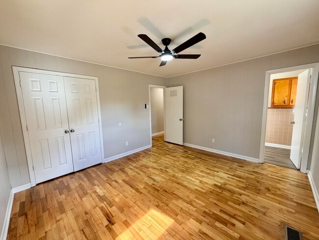 Building Photo - 3420 Candy Dr