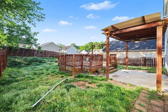 Building Photo - 5518 Stowe Derby Dr