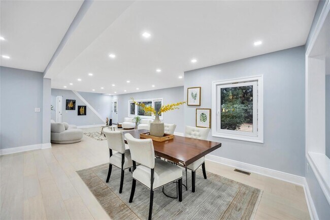 Building Photo - 503 Bayville Rd