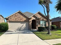 Building Photo - 1013 Lake Grove Dr