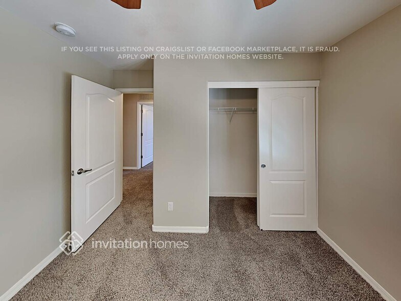 Building Photo - 3318 W Santa Cruz Ave