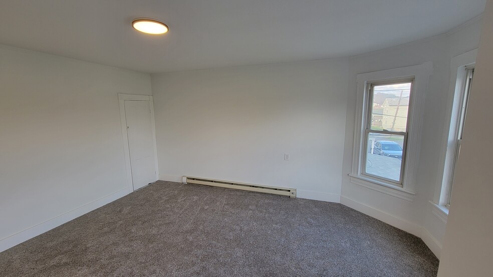 Building Photo - 74 Blocker St