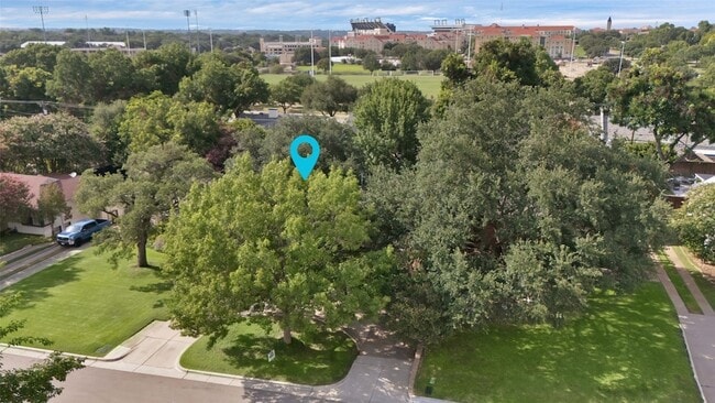 Building Photo - 3414 Westcliff Rd S