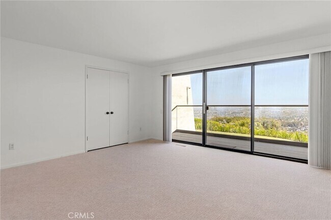 Building Photo - 972 Via Rincon