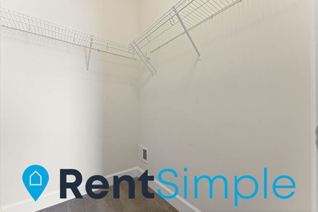 Building Photo - 10520 Ratcliffe Trl