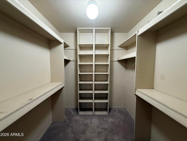 Building Photo - 1753 E Gable Ave