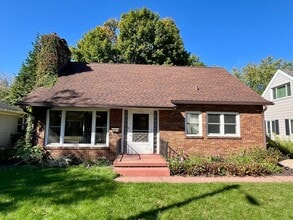 Building Photo - 4 Bed 2 Bath Single Family Home in Wausau
