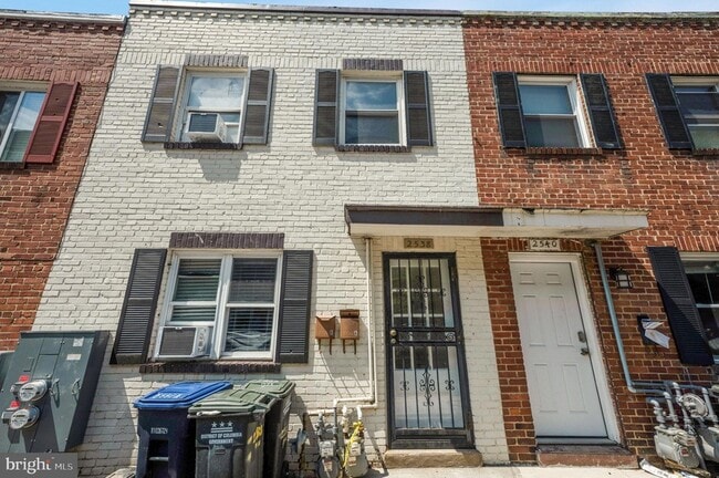 Building Photo - 2538 9th St NW