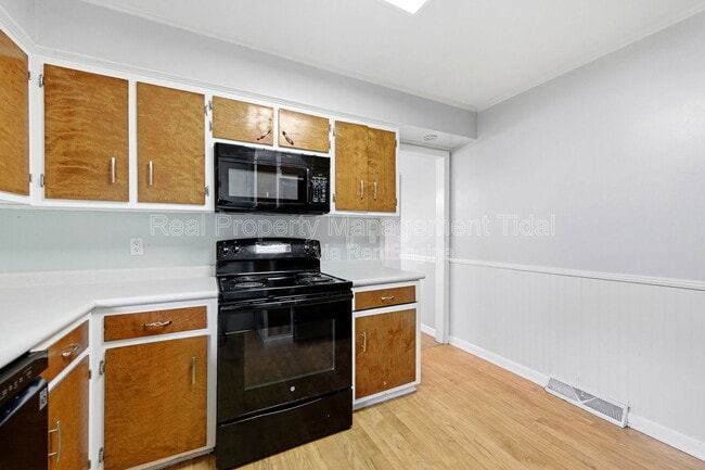 Building Photo - 41 Wendfield Cir